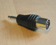 3,5 mm Klinkenstecker auf 75 Ohm Koax-Buchse